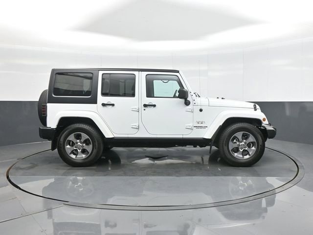 Used 2016 Jeep Wrangler Unlimited Sahara w/ Connectivity Group image 8