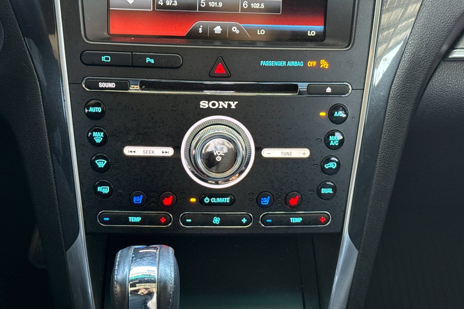 Used 2016 Ford Explorer Sport w/ Equipment Group 401A AWD/4WD image 30