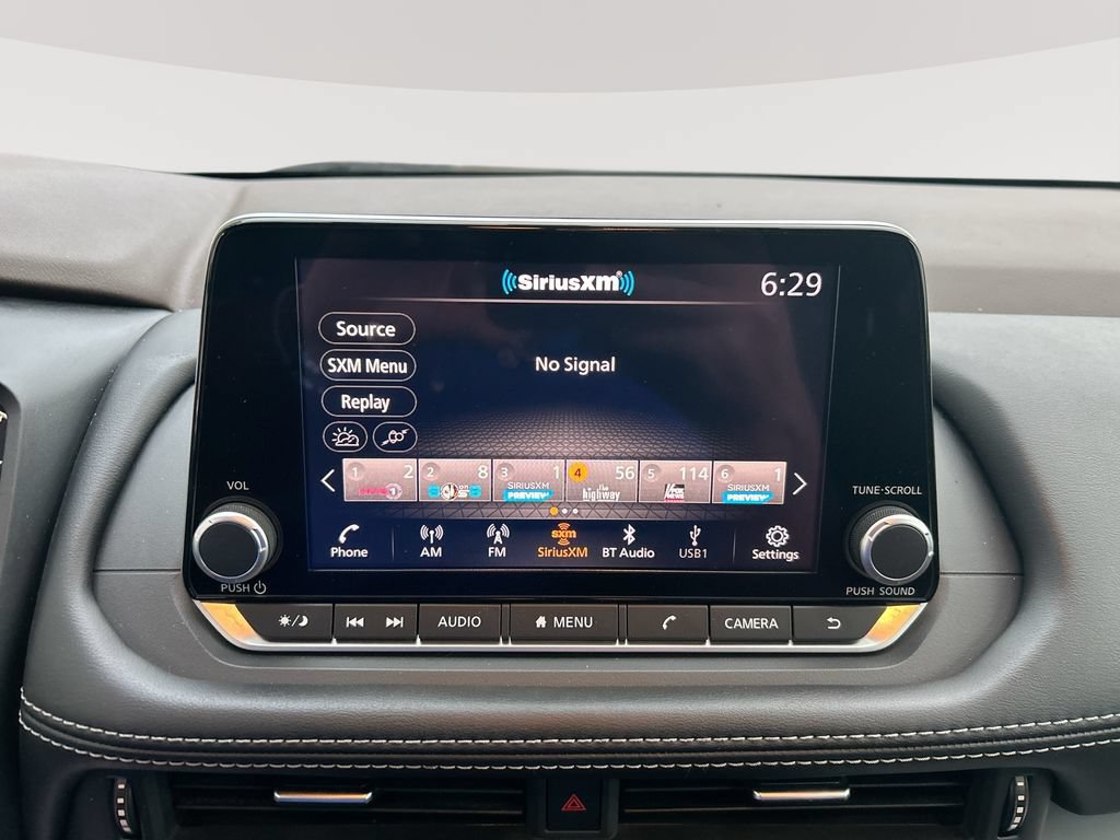 Used 2023 Nissan Rogue S AWD/4WD image 17