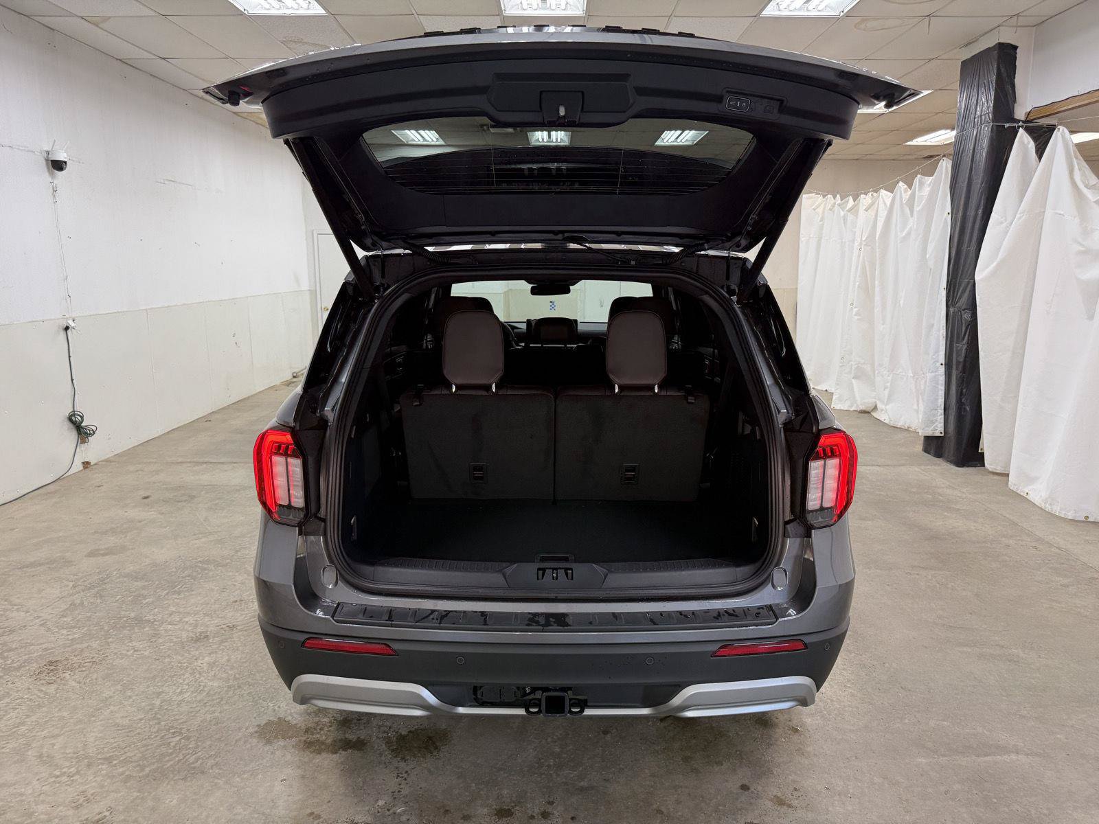 New 2026 Ford Explorer Platinum AWD/4WD image 26