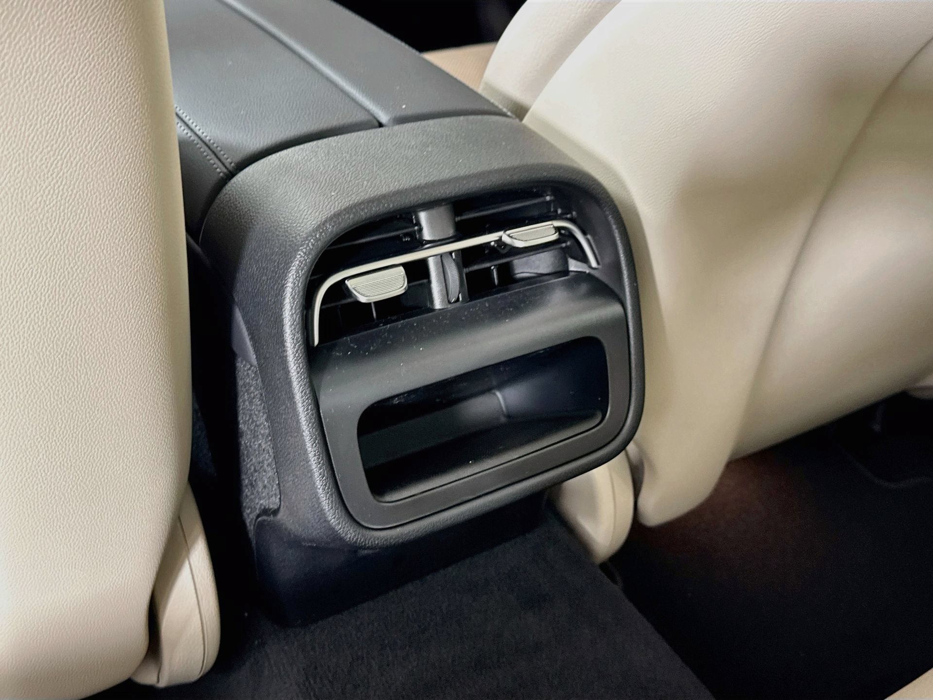 New 2027 Mercedes-Benz E 450 4MATIC Sedan image 28