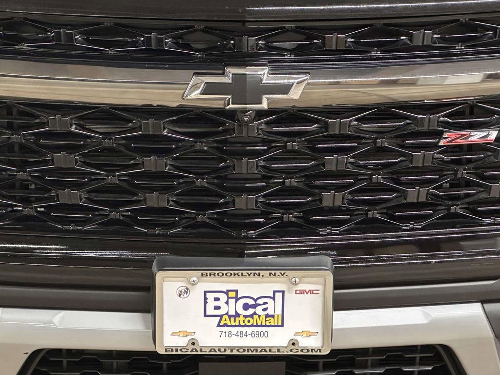 Used 2024 Chevrolet Traverse Z71 image 8