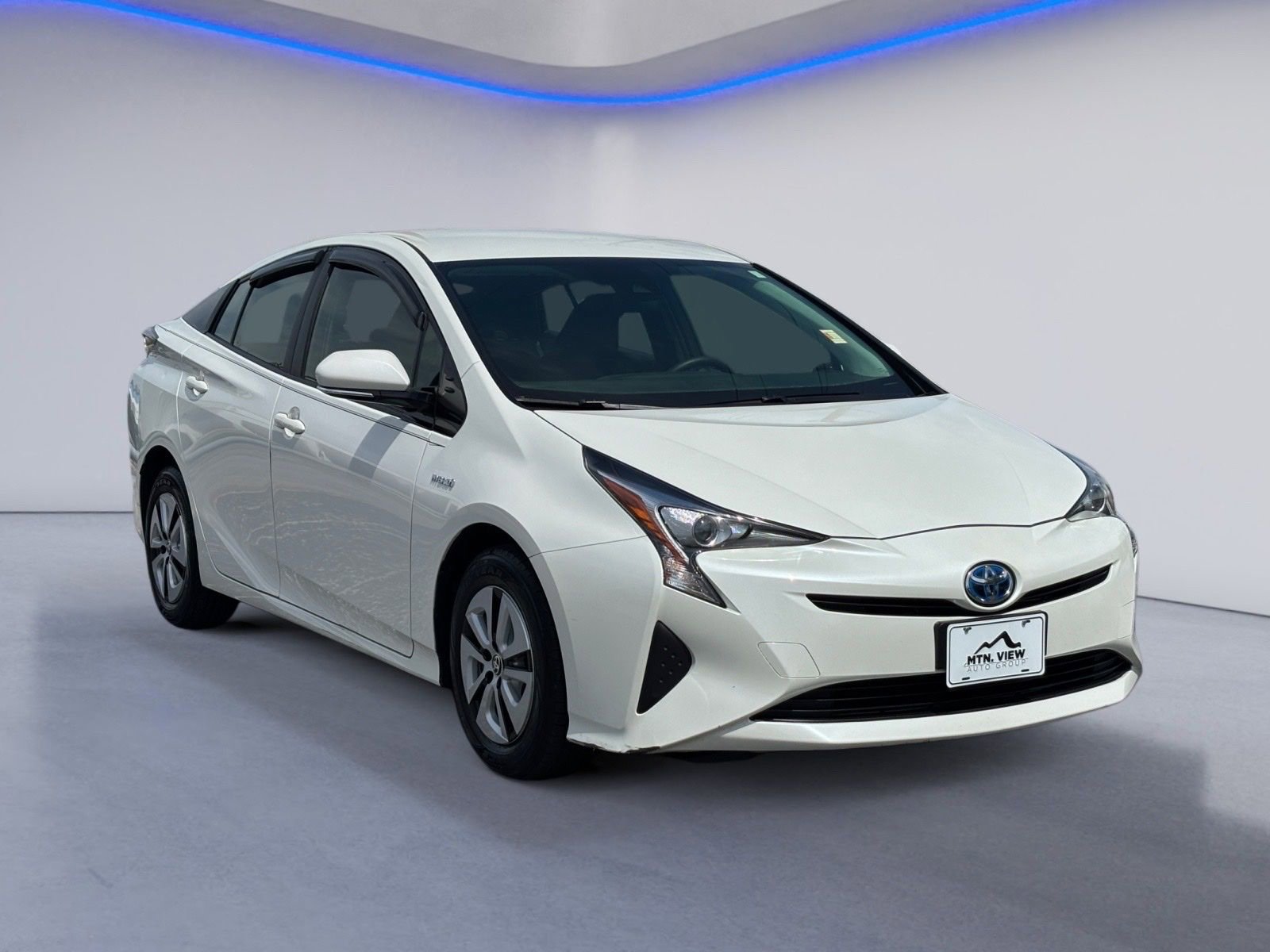 Used 2018 Toyota Prius Two image 8
