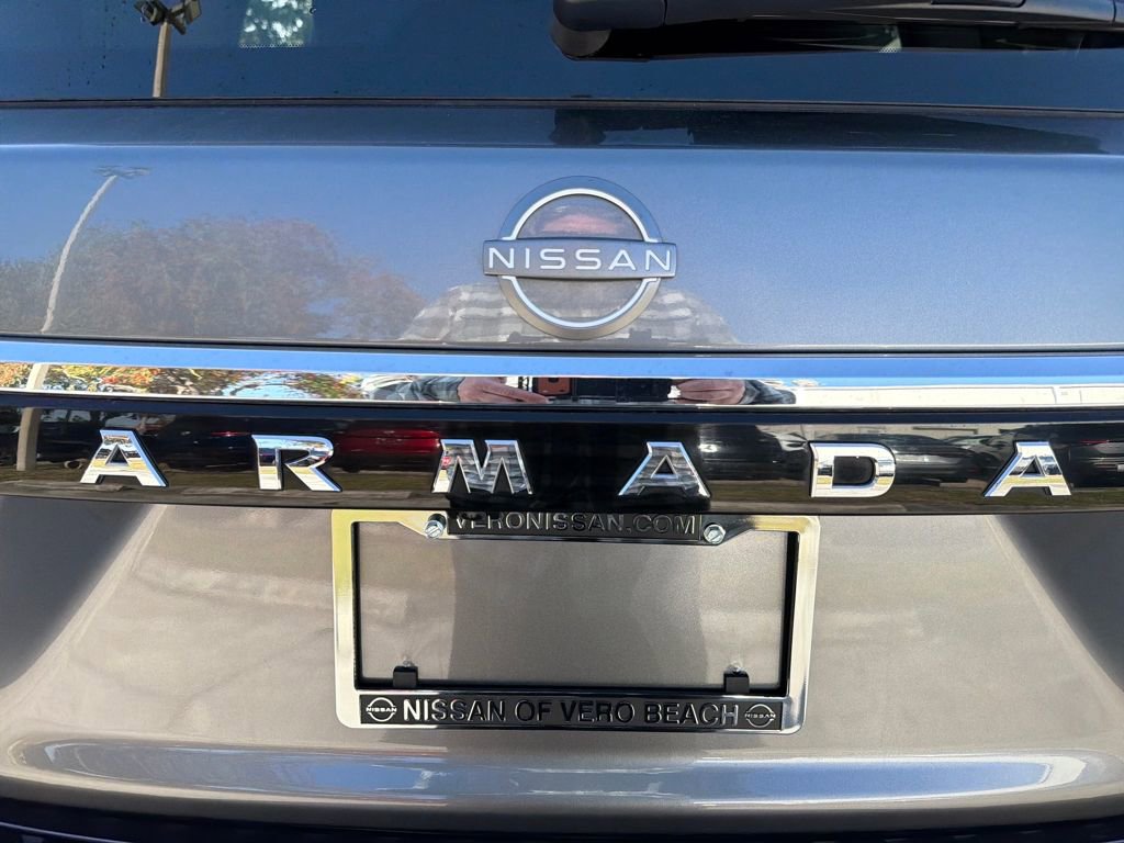 Used 2024 Nissan Armada SL w/ Captain's Chairs Package RWD image 10
