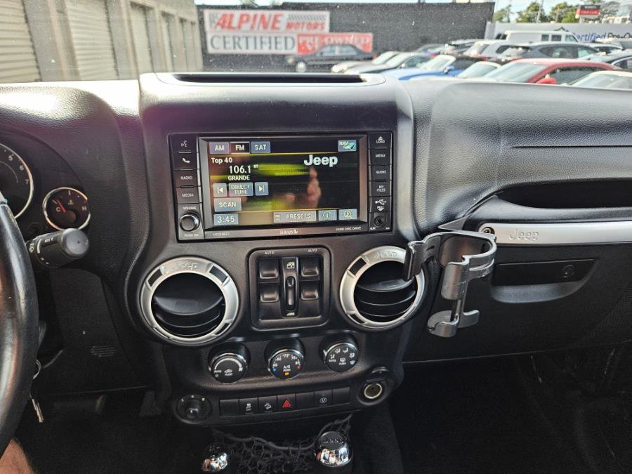 Used 2014 Jeep Wrangler Unlimited Sahara w/ Dual Top Group image 8