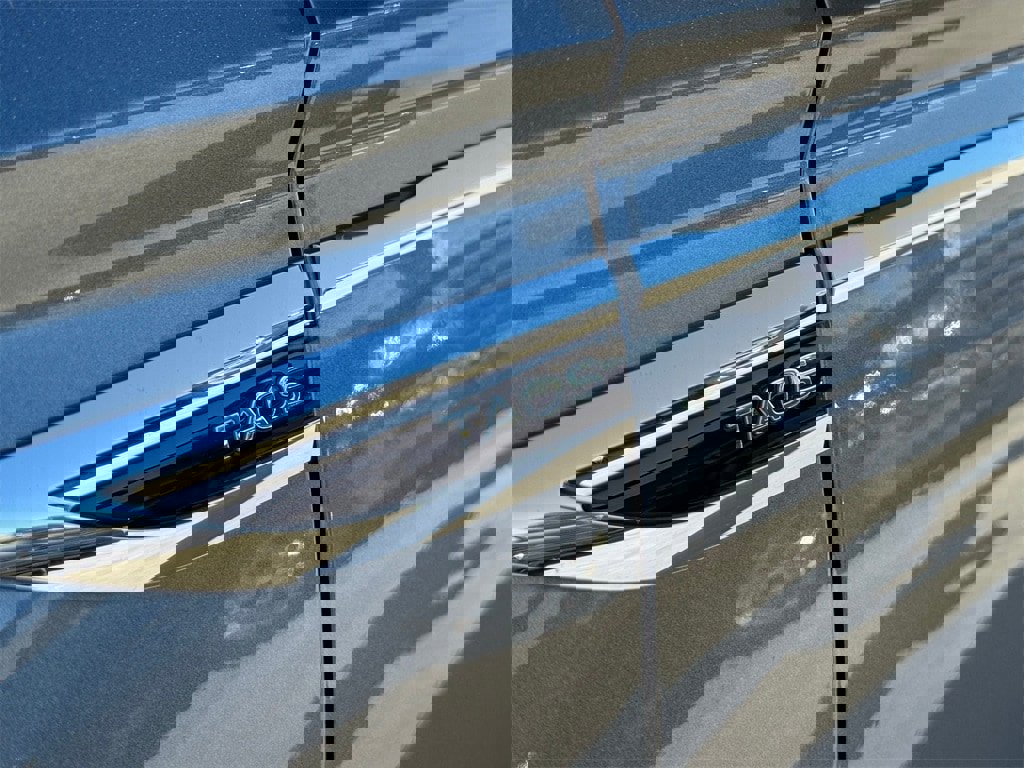 Used 2023 Volkswagen Taos S w/ IQ Drive S Package image 5