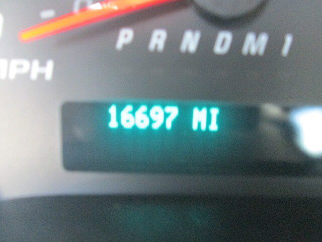 Used 2025 Chevrolet Express 3500 LT w/ LT Preferred Equipment Group RWD image 6