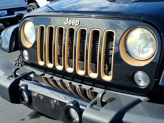 Used 2014 Jeep Wrangler Unlimited Sahara AWD/4WD image 32