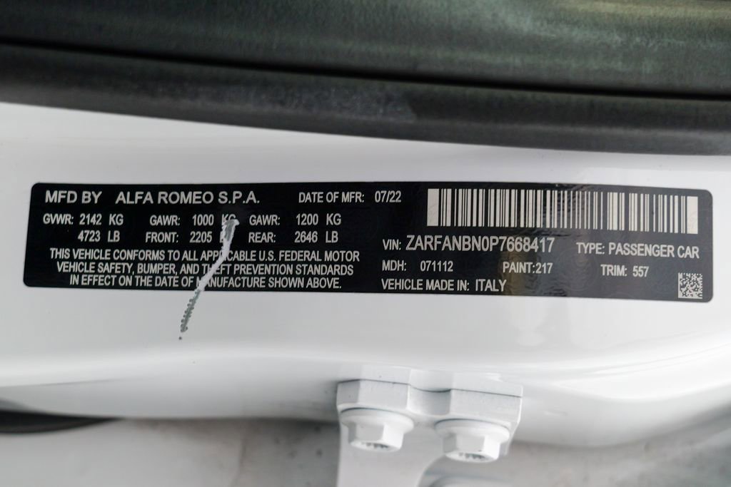 Used 2023 Alfa Romeo Giulia Veloce AWD/4WD image 65
