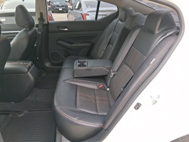 Used 2024 Nissan Altima 2.5 SR w/ SR Premium Package FWD image 23
