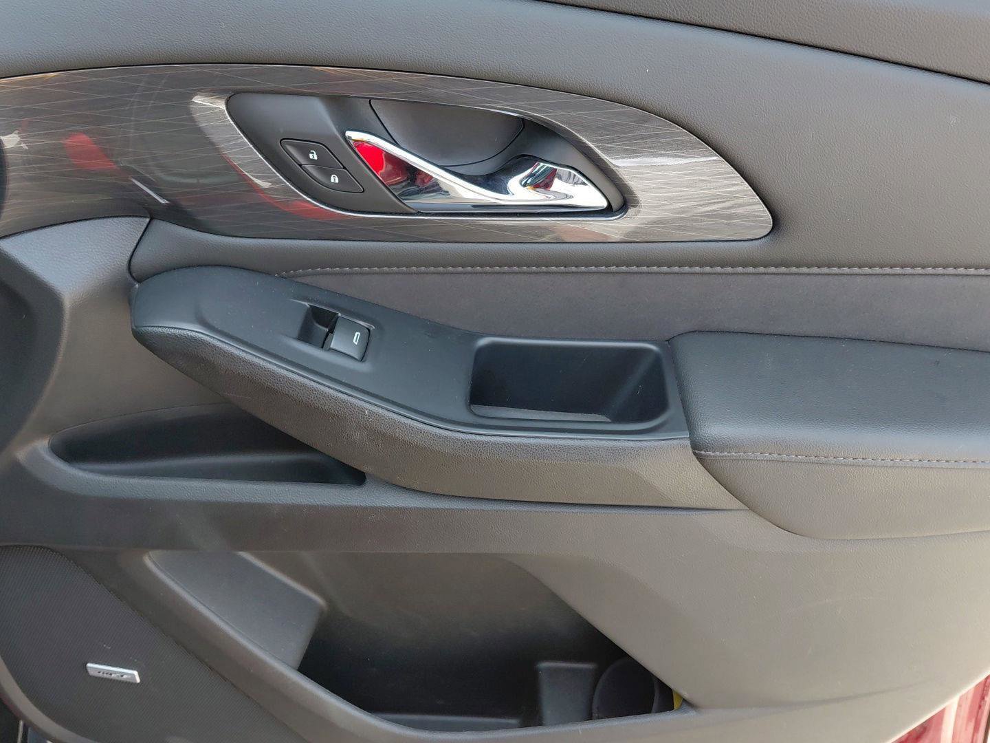 Used 2022 Chevrolet Traverse High Country image 14