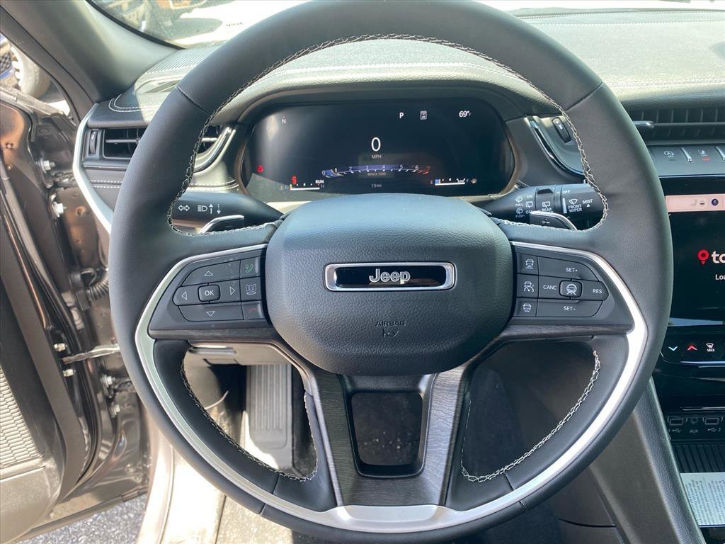 New 2026 Jeep Grand Cherokee L 4WD image 6