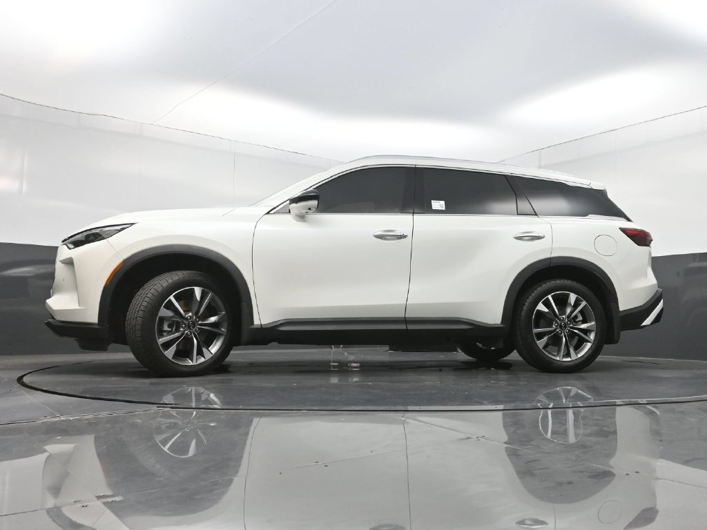 Used 2023 INFINITI QX60 Luxe w/ Cargo Package FWD image 31