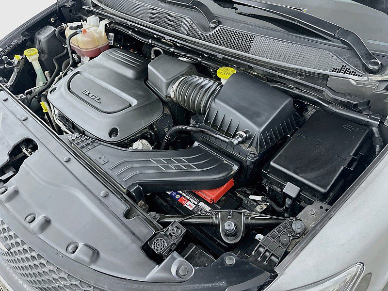 Used 2023 Chrysler Voyager LX FWD image 29