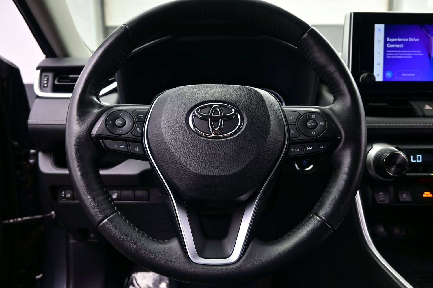 Used 2023 Toyota RAV4 XLE w/ XLE Grade Weather Package AWD/4WD image 23