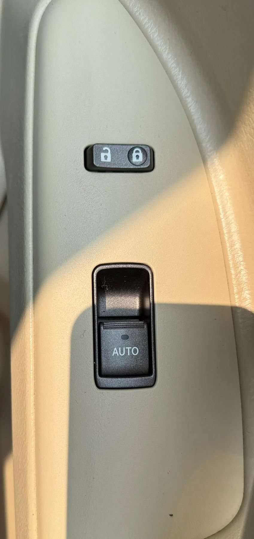 Used 2013 Lexus LX 570 4WD image 44
