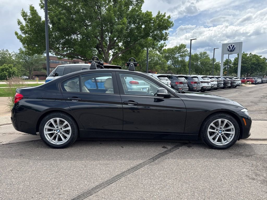 Used 2018 BMW 320i xDrive Sedan AWD/4WD image 6