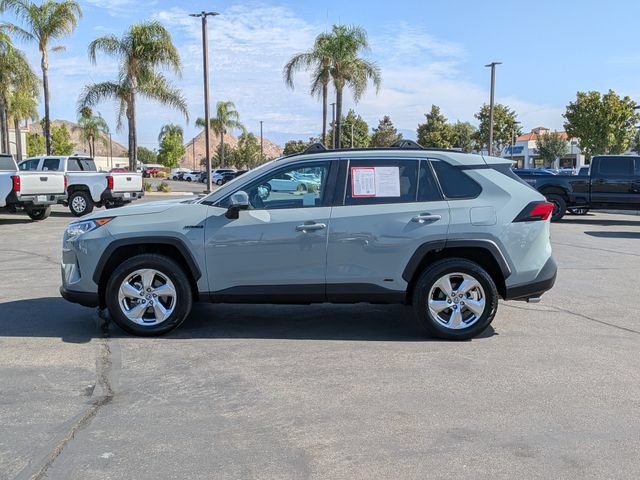 Used 2021 Toyota RAV4 XLE Premium AWD/4WD image 8