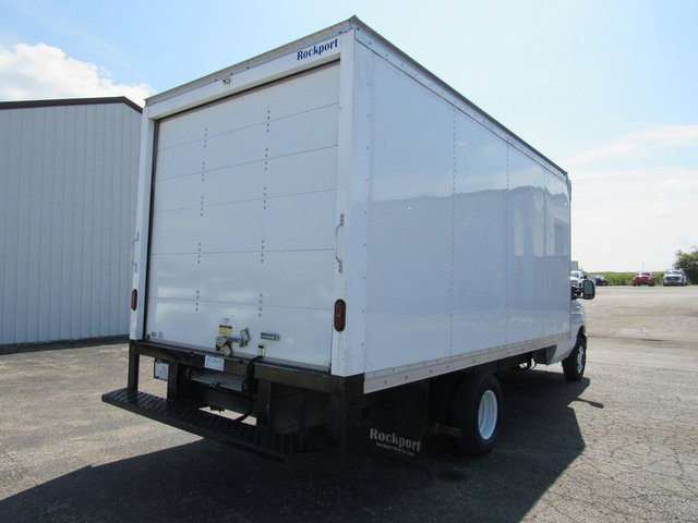 Used 2022 Ford E-450 and Econoline 450 Super Duty w/ Power Windows & Locks Group RWD image 3