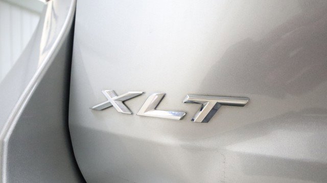 Used 2022 Ford Explorer XLT w/ Equipment Group 202A image 25