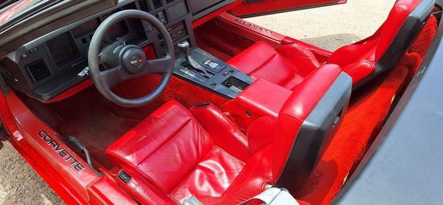 Used 1987 Chevrolet Corvette Convertible image 17