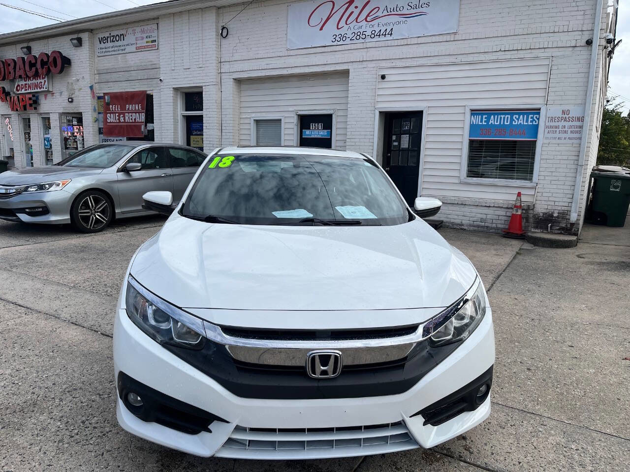Used 2018 Honda Civic EX-T image 2