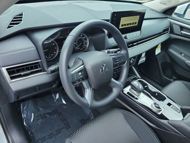 New 2026 Mitsubishi Outlander ES FWD image 19