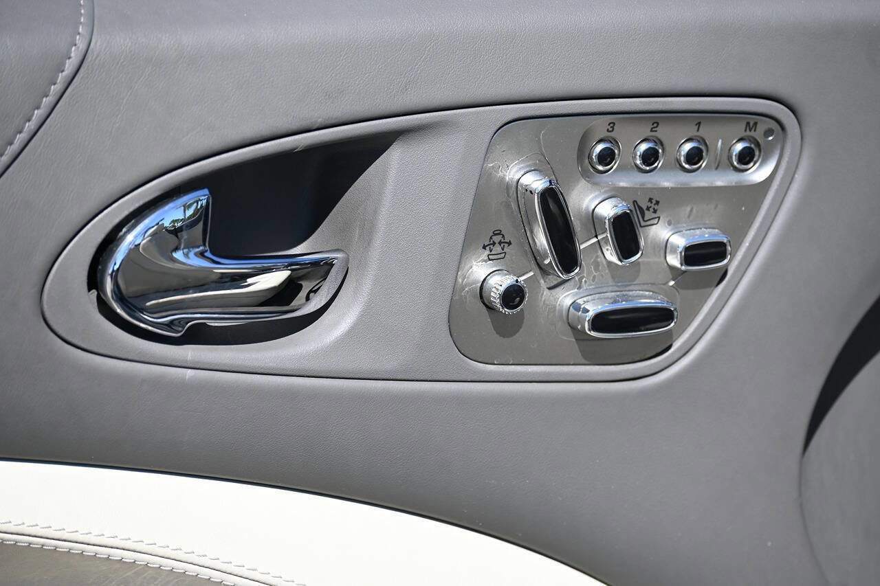 Used 2010 Jaguar XK Convertible image 38