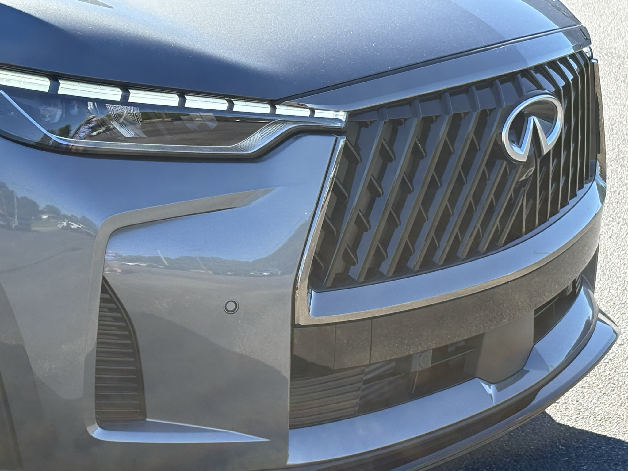 Used 2026 INFINITI QX60 Sport w/ Dark Cargo Package AWD/4WD image 4