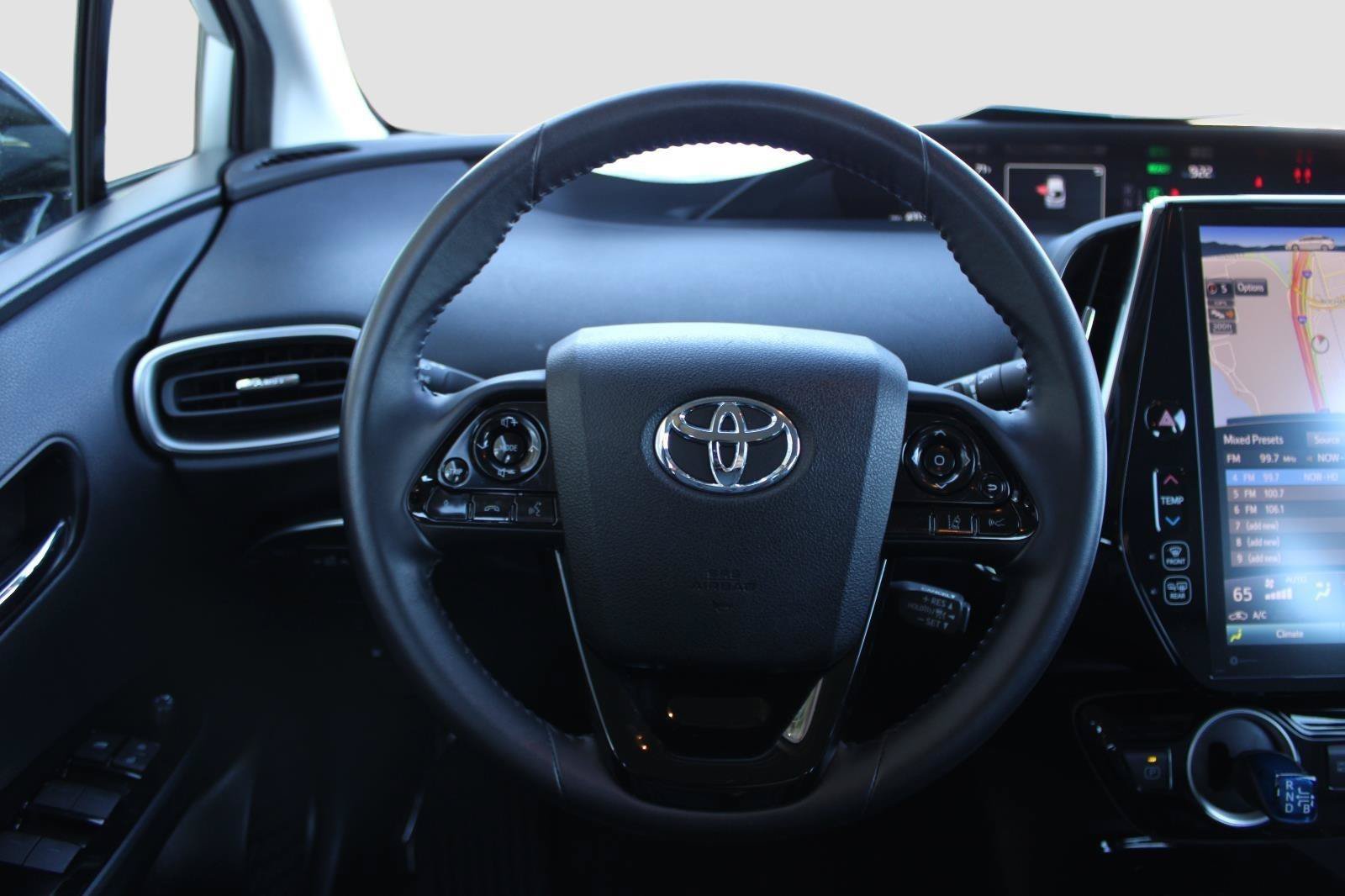 Used 2020 Toyota Prius Prime XLE FWD image 28