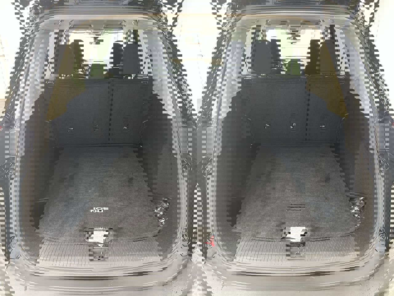 Used 2023 Nissan Rogue S image 23