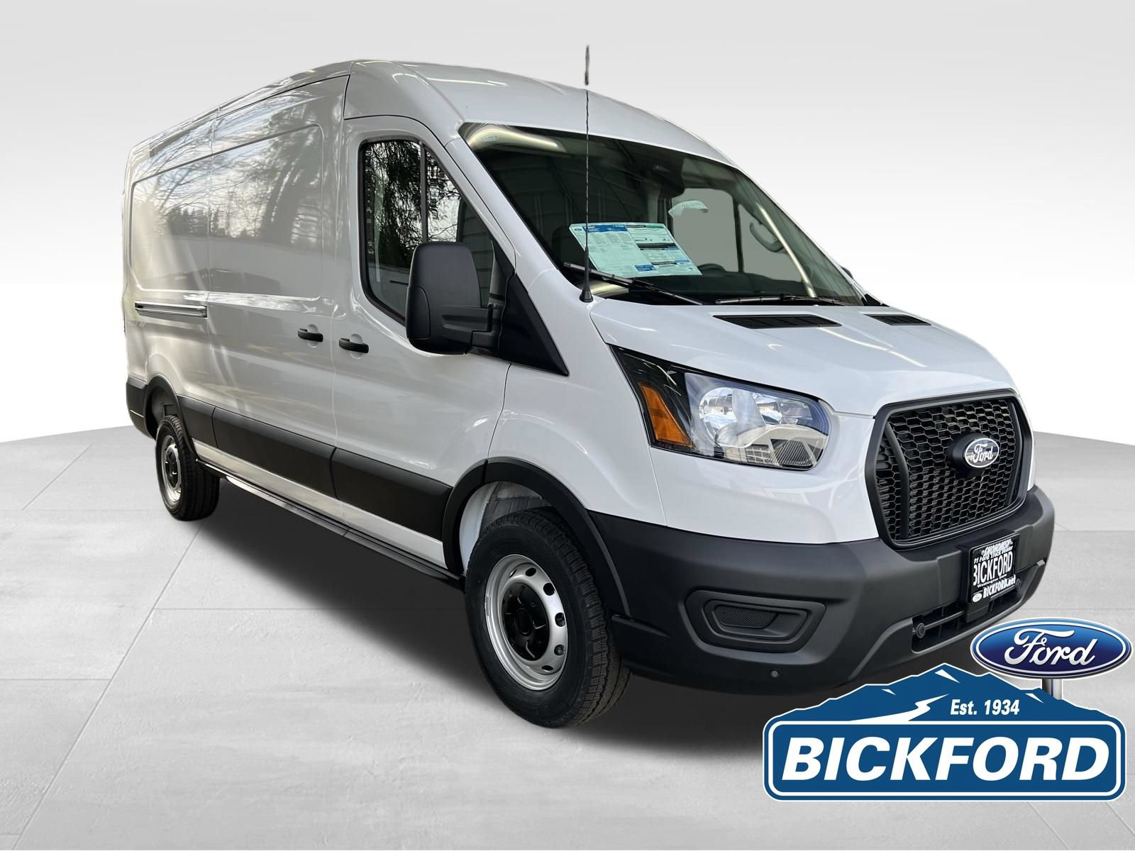 New 2026 Ford Transit 250 148 Medium Roof RWD image 3