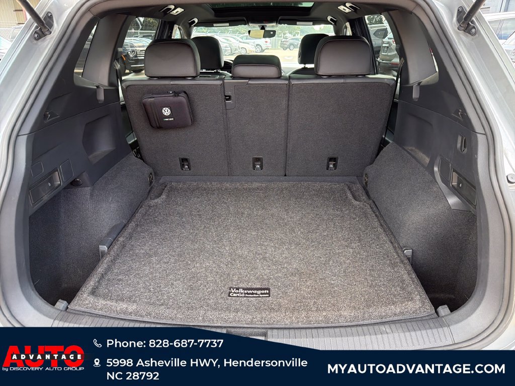Used 2020 Volkswagen Tiguan SE R-Line AWD/4WD image 32