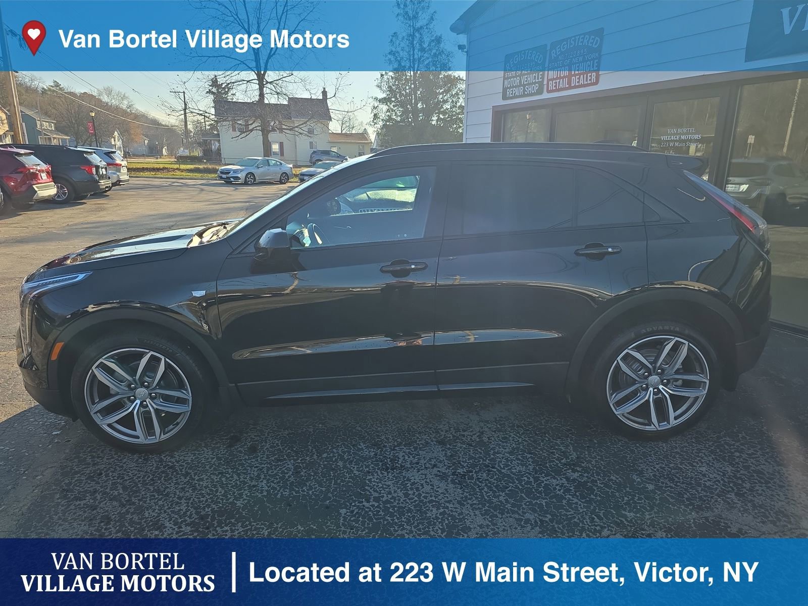 Used 2020 Cadillac XT4 Sport w/ Cold Weather Package image 8