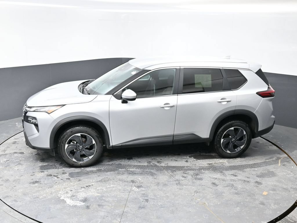 Used 2024 Nissan Rogue SV AWD/4WD image 44