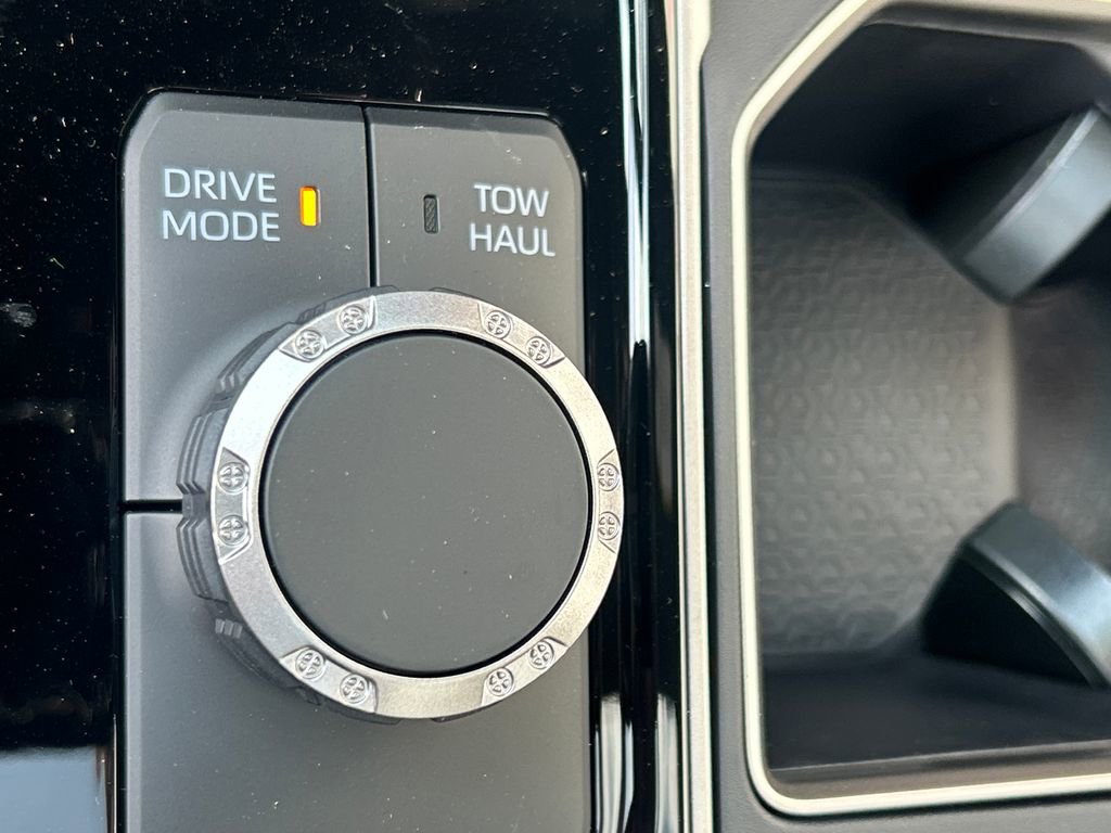 New 2026 Toyota Tundra Limited image 17