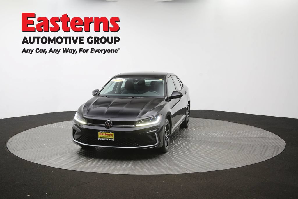 Used 2025 Volkswagen Jetta SE FWD image 54