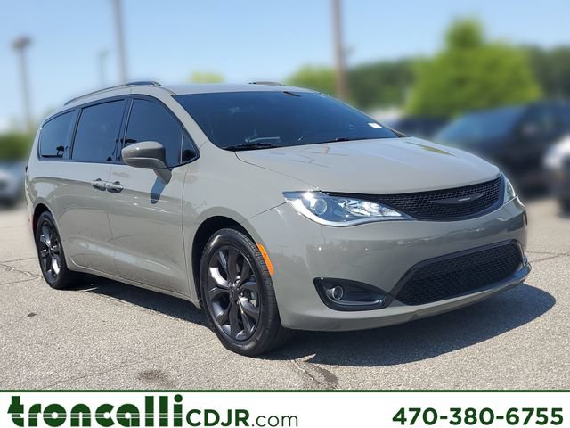 Certified 2020 Chrysler Pacifica Touring-L w/ S Appearance Package