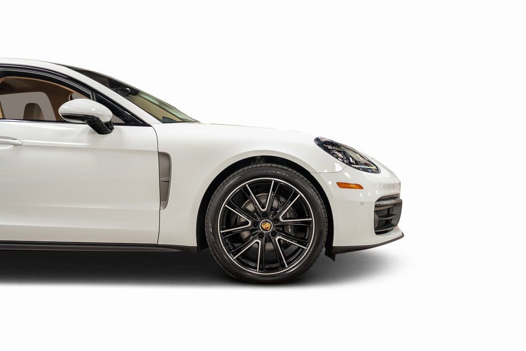 Used 2023 Porsche Panamera Platinum Edition image 28