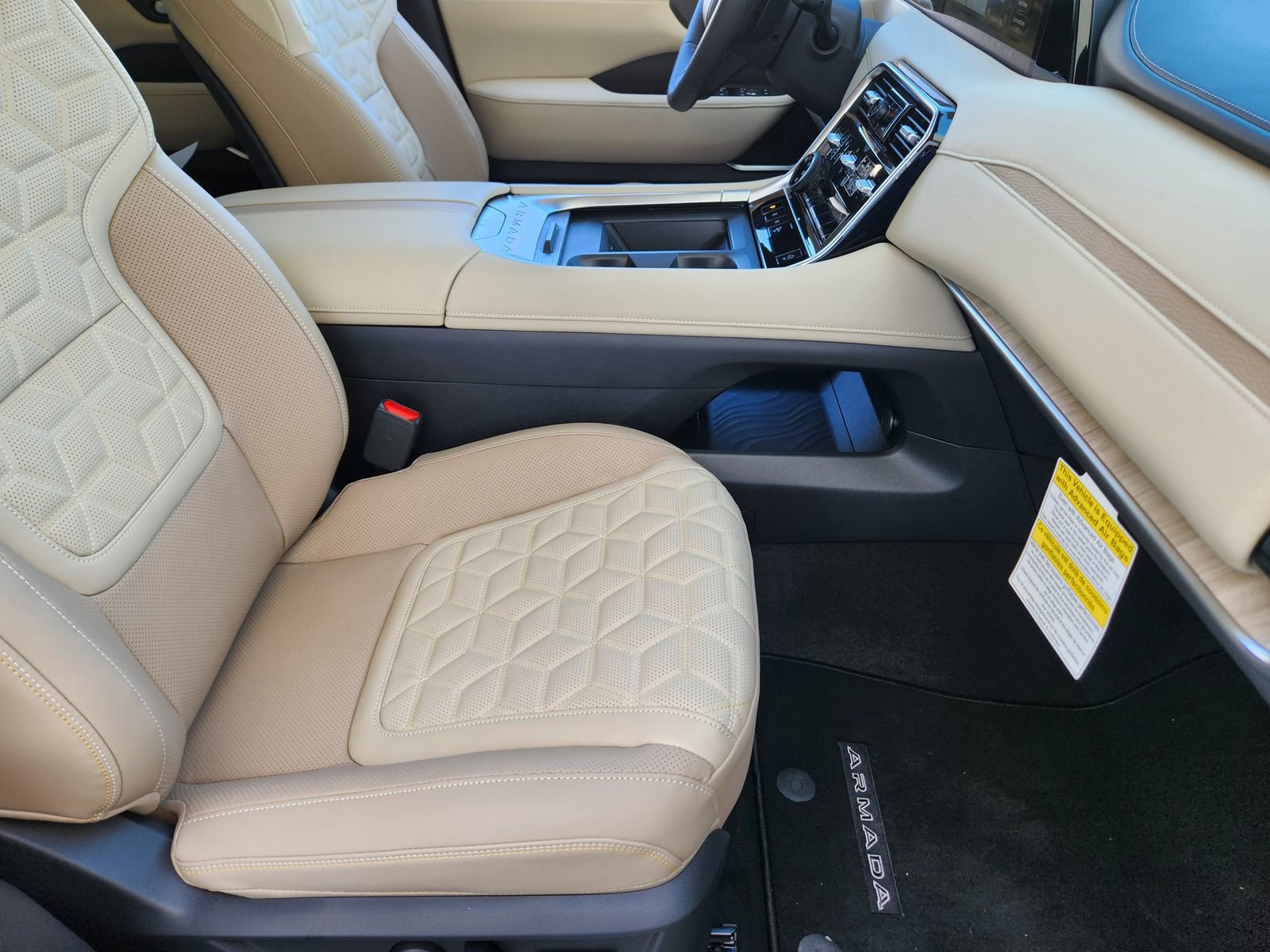 New 2025 Nissan Armada Platinum image 11