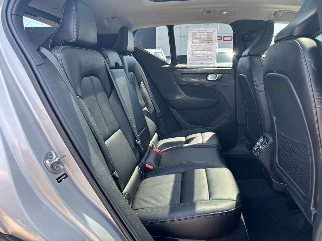 Used 2023 Volvo XC40 B5 Plus w/ Driver Assist Package AWD/4WD image 22