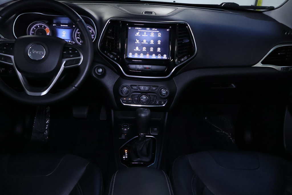 Used 2019 Jeep Cherokee Limited AWD/4WD image 19