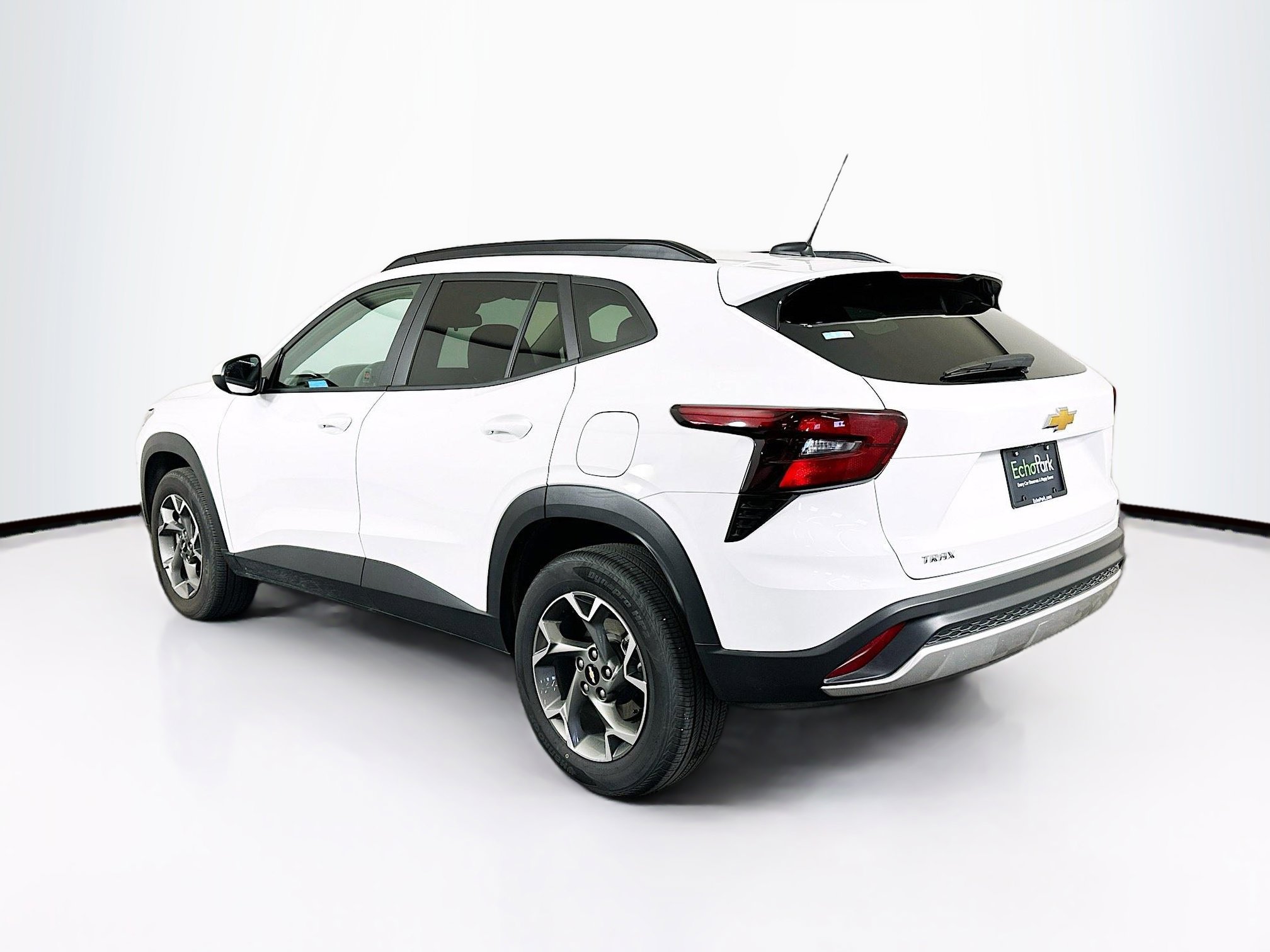 Used 2025 Chevrolet Trax LT image 5