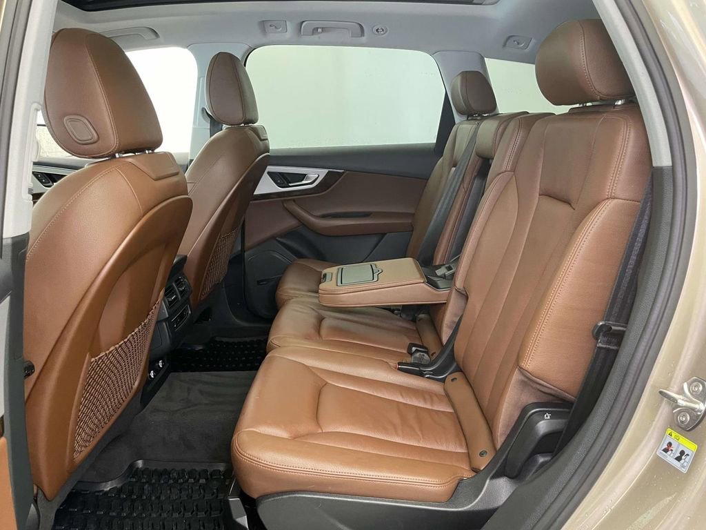 Used 2018 Audi Q7 2.0T Premium Plus w/ Premium Plus Package AWD/4WD image 19