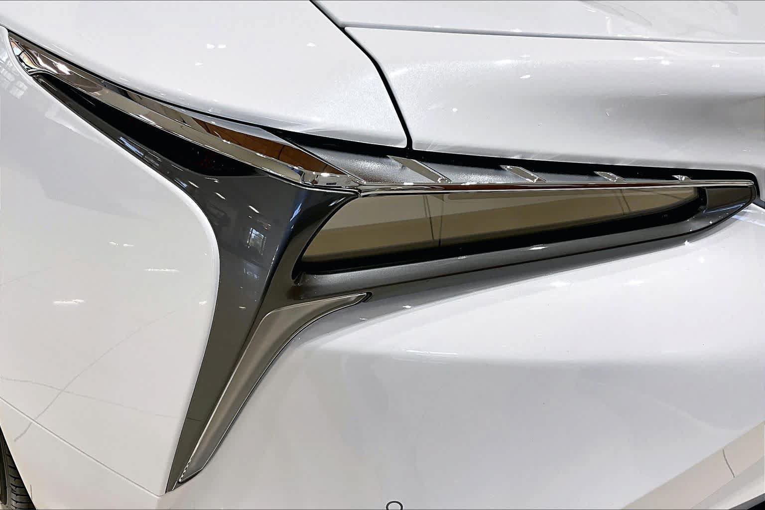 Used 2021 Lexus LC 500 Coupe w/ Performance Package RWD image 26