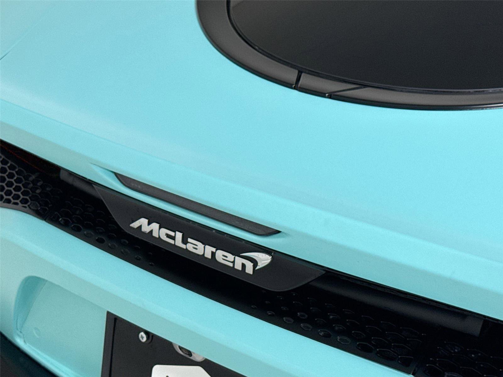 Used 2022 McLaren GT image 22