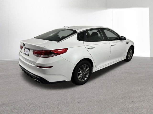 Used 2020 Kia Optima LX image 32