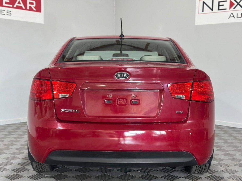 Used 2013 Kia Forte EX w/ Premium Pkg image 9