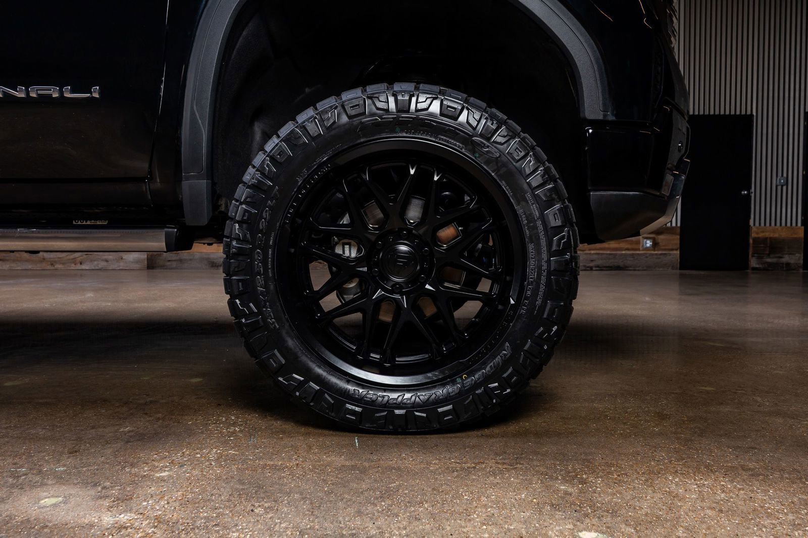 Used 2025 GMC Sierra 1500 Denali w/ Denali Reserve Package image 12