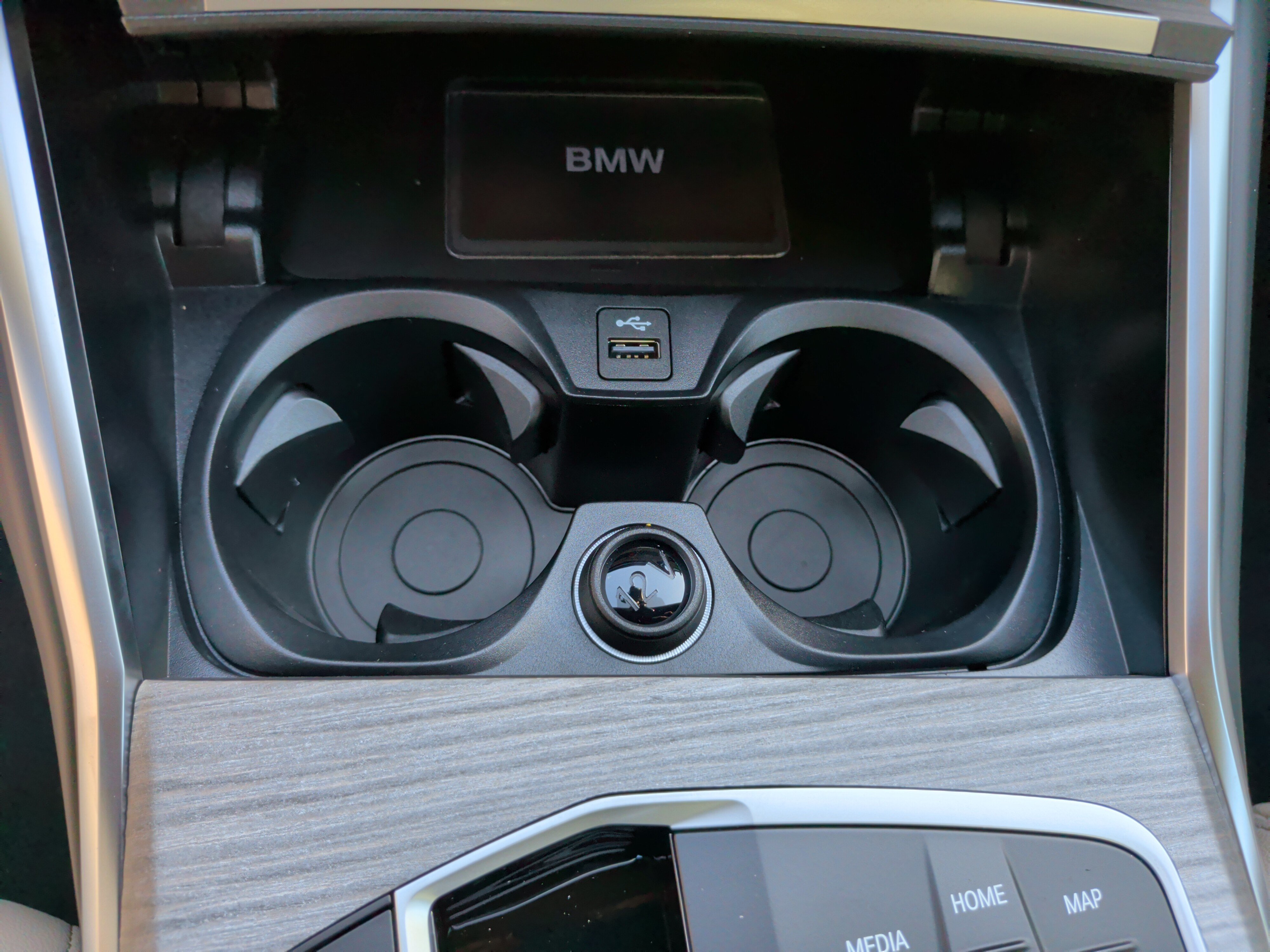 Certified 2026 BMW 330i Sedan w/ Premium Package RWD image 39